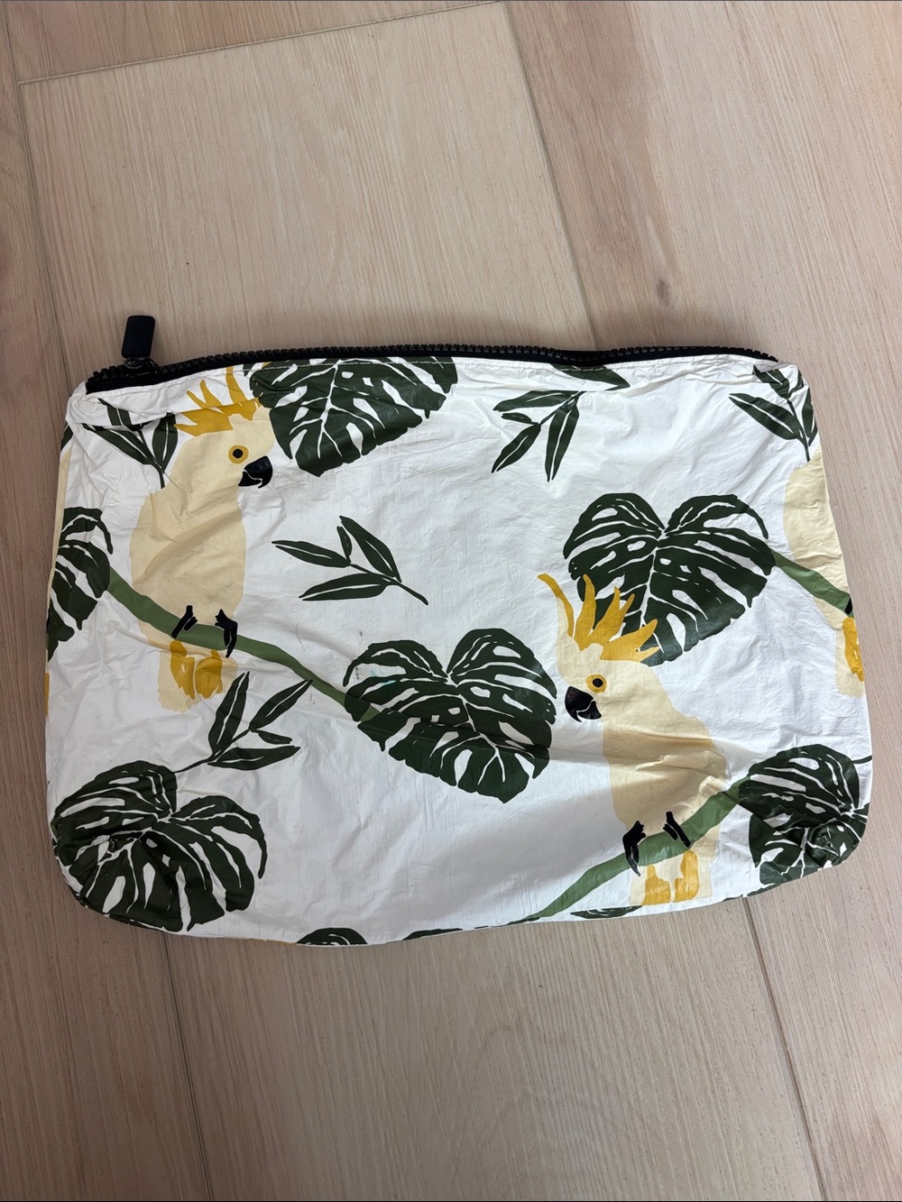 Aloha Collection Cockatoo Print Medium Pouch
